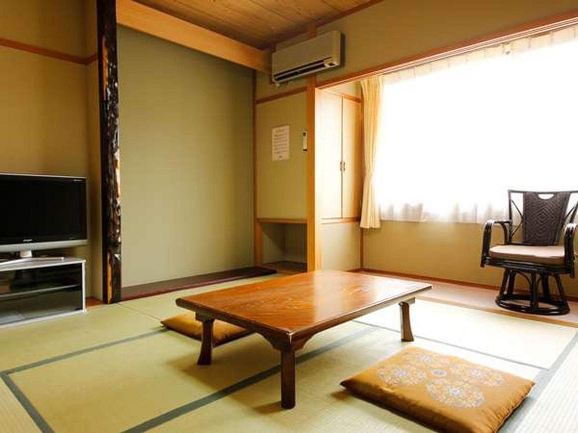 Oyado Hachibei Hotel Takayama  Exterior foto