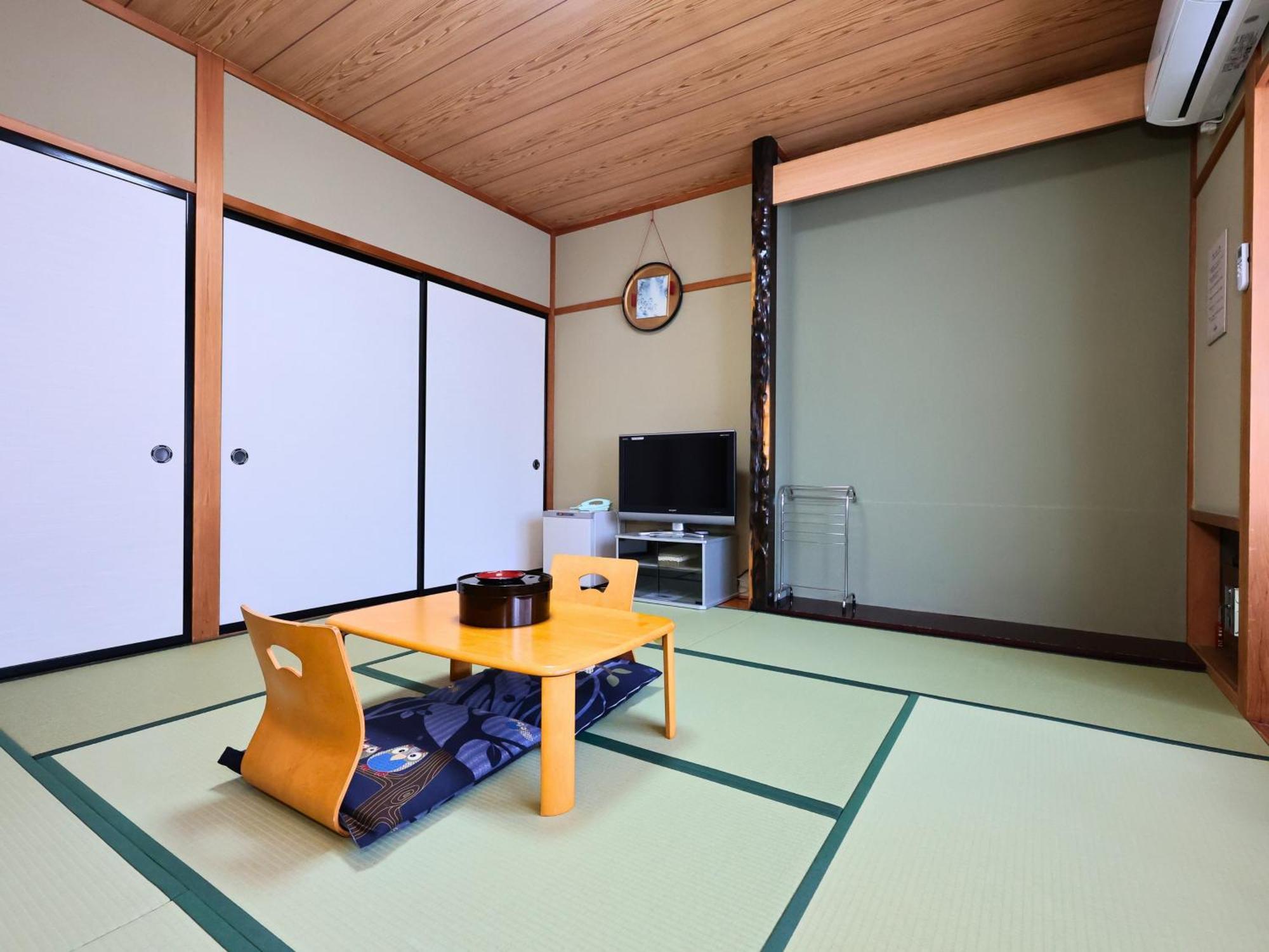 Oyado Hachibei Hotel Takayama  Exterior foto